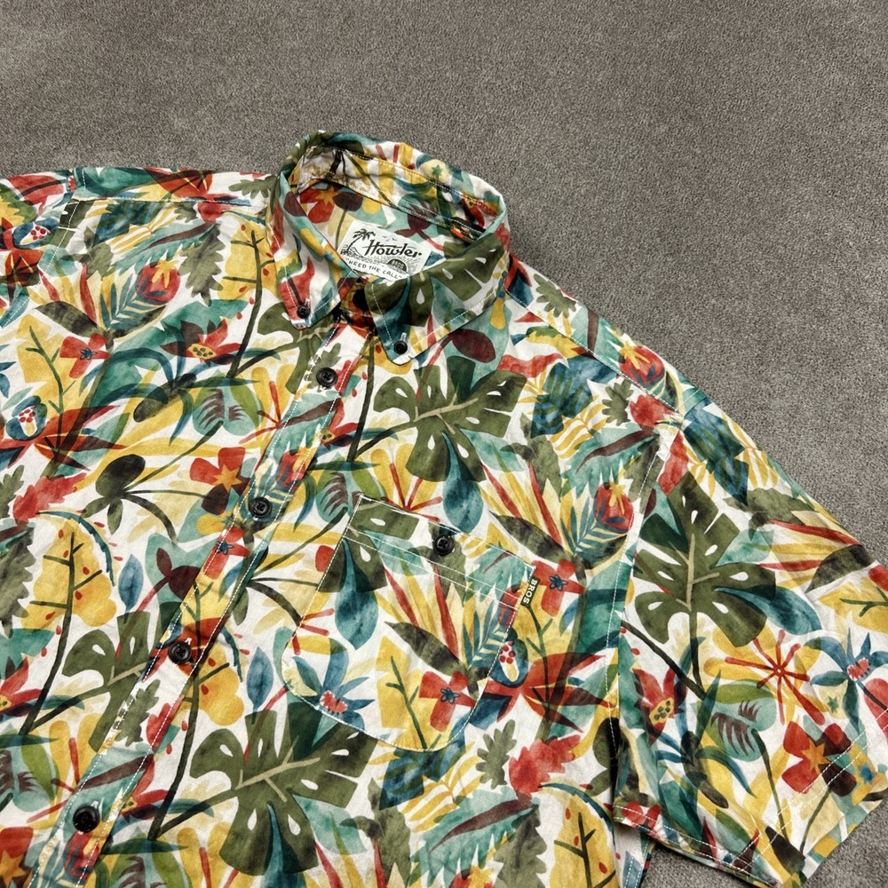 Howler Bros Shirt Mens Medium Short Sleeve Button Down Floral Casual Preppy
